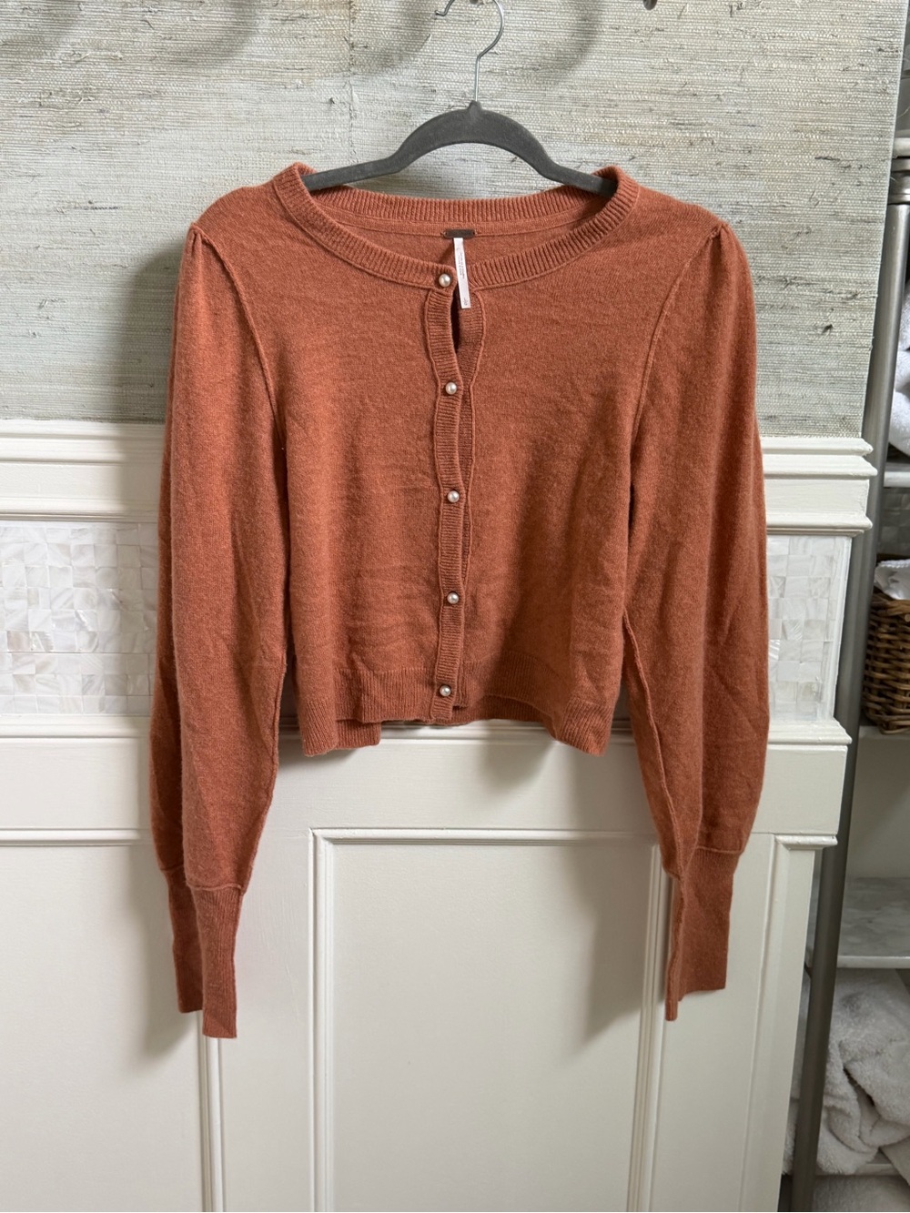 Large fits medium Free People Pearl Button Cropped cashmere Cardigan Rust orange